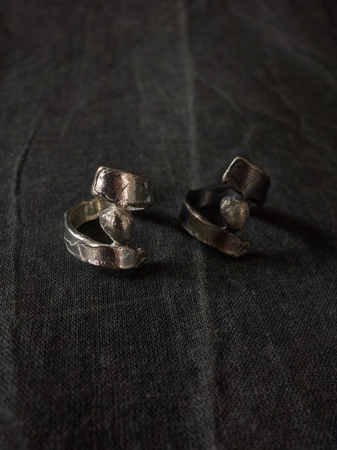 [고이우] mid dot ring
