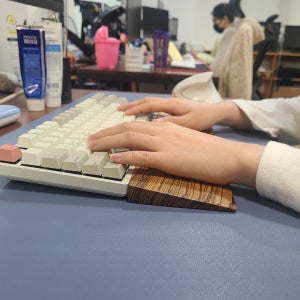 보고테 텐키리스 키보드 팜레스트 손목거치대, 히어로공방
