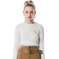 러닝하이 LAUREL WREATH EMBROIDERY CABLE CROP KNIT TOP