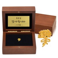 골드모아 순금 카네이션 뱃지 미니우드 케이스 1.87g 24K