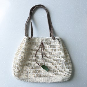 하양 네트백, 공작부인