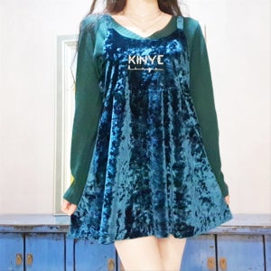가을 겨울 벨벳 뷔스티에 레이어드 미니 원피스 여행룩, 킨예(KINYE)