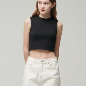 [무신사 스탠다드 우먼] 우먼즈 크루 넥 크롭 슬리브리스 탑 [블랙] MWBTE3Z02-BK