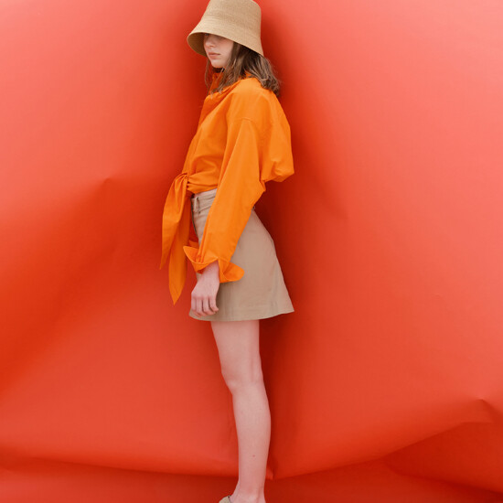 핸즈 아이즈 하트 Stretch Twill Skirt Shorts In Tan