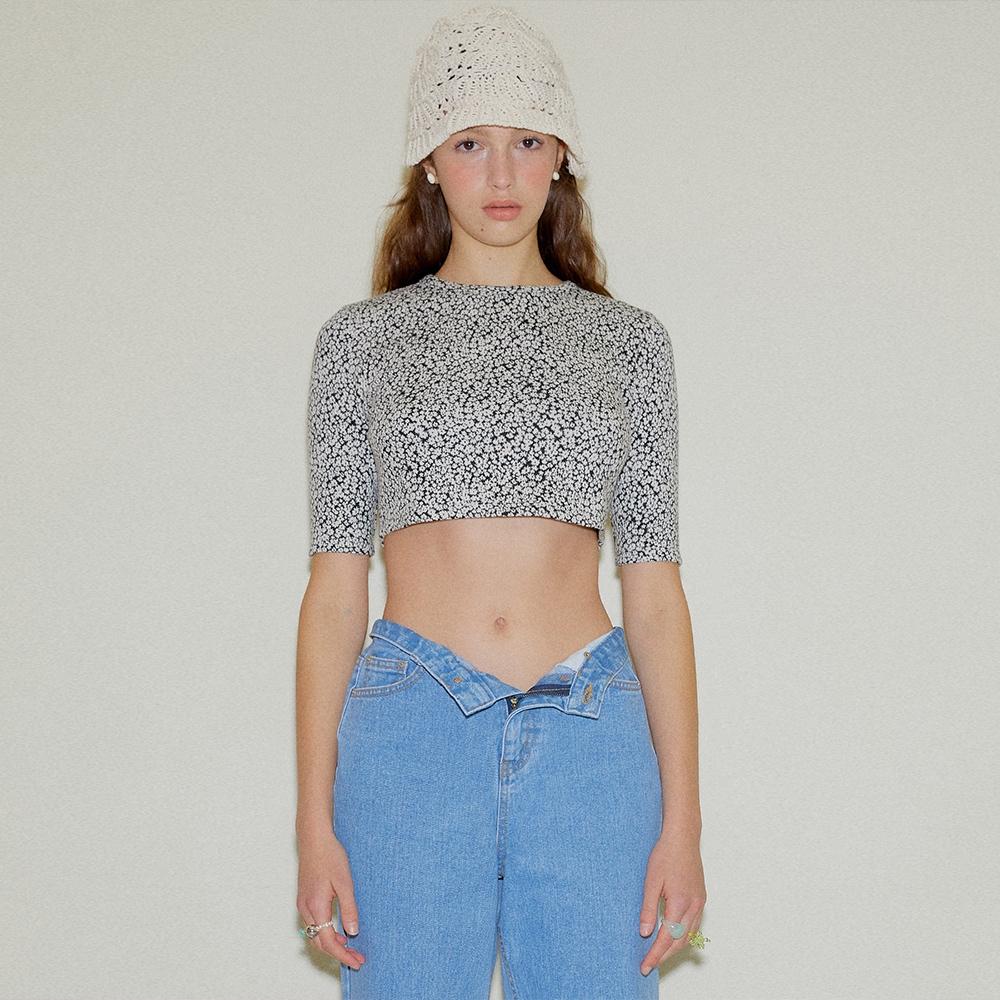 온느 Jacquard Crop Top - Flower