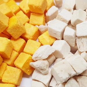 부드럽고 영양가 많은 동결건조 트릿 고슴도치 햄스터 간식 노른자 닭가슴살