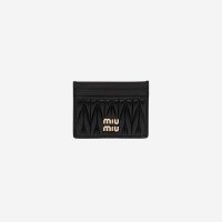 미우 미우 마테라쎄 나파 가죽 카드 홀더 Miu Miu Matelasse Nappa Leather Card Holder