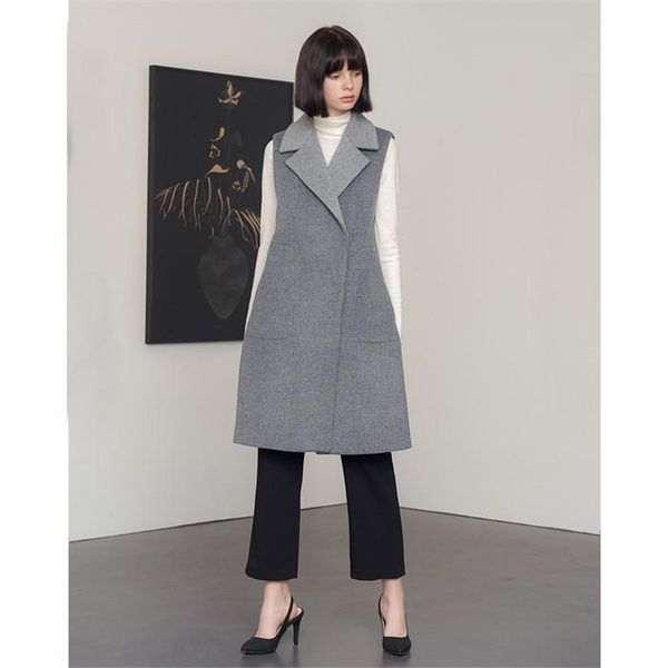 [제이비리파인]  HIDDEN BUTTON SLEEVELESS WOOLEN VEST