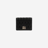 미우 미우 마테라쎄 나파 가죽 반지갑 Miu Miu Matelasse Nappa Leather Wallet