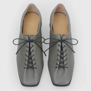 흰 Square Toe Folded Pumps . Grey
