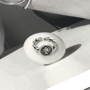 [silver 925] 다리아 엔틱 코인 은반지 , 이리데선스(Iridescence)