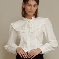 어몽 A DOUBLE COLLAR COTTON BLOUSE