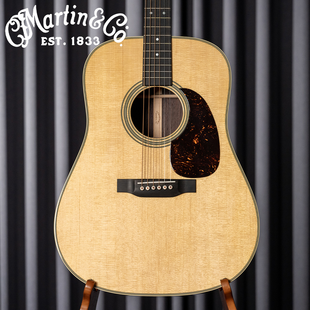Martin D-28 (마틴 D-28 어쿠스틱 기타)