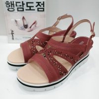 에스콰이아 에스콰이아 경량 웨지 통굽 샌들6cm YA0MSD616