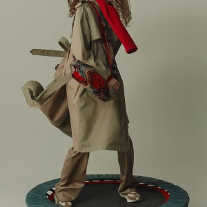 [고엔제이] Double-breasted two-tone trench coat - 베이지