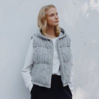 유라고 Goose down knit padding vest