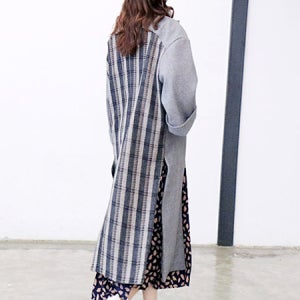 럭셔리 그레이 백 체크 루즈핏 울 코트[패턴 배색 롱 긴 박시 박스 옆트임 포켓 모직 겨울 오버핏 오버사이즈 고급 브랜드 아우터 겉옷 외투 아웃터 명품보세 데일리 여행룩 나들이룩 