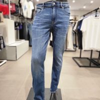 Calvin Klein Jeans 남성 바디핏 이탤리언 데님 J322282