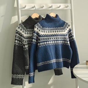 빈티지노르딕패턴폴라니트