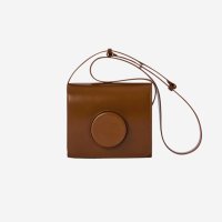 르메르 카메라백 베지터블 탠 레더 토바코 Lemaire Camera Bag Vegetable-Tanned Leather Tobacco