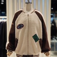 4CUS 와펜뽀글야구점퍼 FW2K7JP035229