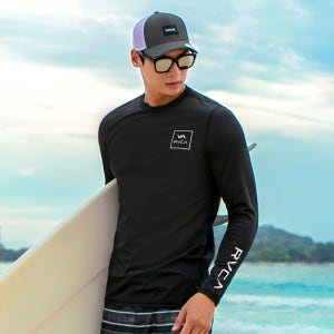 RVCA 남성 루즈핏 래쉬가드 MT916BRV