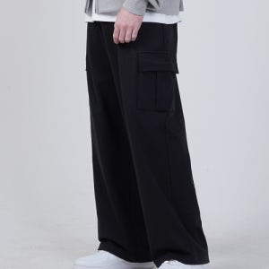 [가까이 유니언즈] [여름 or 기모 or 사계절 원단 선택] 원턱 와이드 스웨트 카고팬츠 블랙 G77700006BK