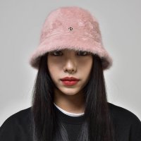 [하이스쿨디스코] H fur bucket hat pink