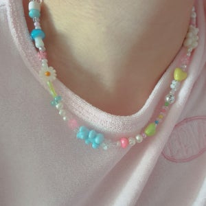 Too much happy 하이틴 키치 진주 비즈목걸이 화이트데이선물, SUMMER HEARTS 썸머하츠