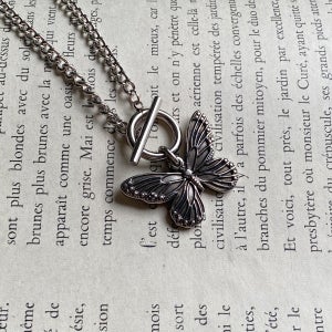 🦋빅 나비팬던트 써지컬 체인 토글바 목걸이, 봉주르봉수아bonjourbonsua