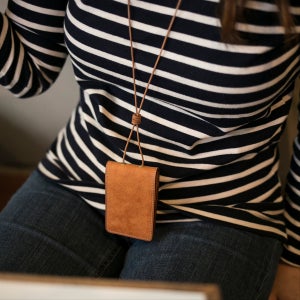 슬림 가죽 목걸이 카드지갑, 메이커제이-MakerJ