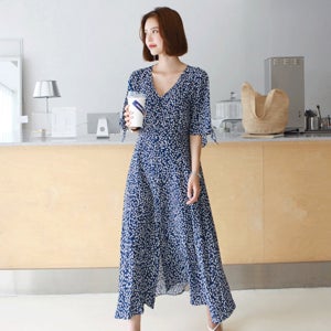 [🌞여름특가/여리핏💕] 잔꽃숄더트임버튼원피스(17차 재입고)