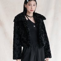 AVANDRESS 9 26 Emilie Fur Jacket