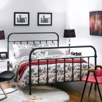  H9293-Q  Queen Metal Bed