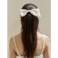 silk unbalance ribbon pin -