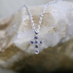 cross silver or nec5, 5ave
