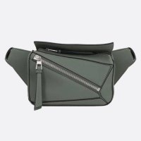 N26 로에베 남성 벨트백 Puzzle mini belt bag in Classic leather B510U89X02 4383 147738604UNI