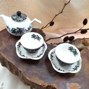 국화문2인다기세트, 뻬르떼 공방