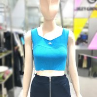 럭키슈에뜨 Crop Logo Jaquard Knit Top LFWAM23500BUX