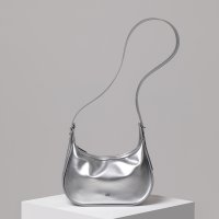 리끌로우 RECLOW HALF MOON BAG