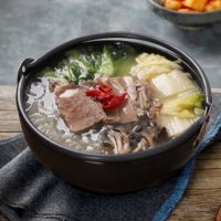 채선당 소고기 샤브탕 800g x 6팩 칼국수면 230g x 6개 칠리소스