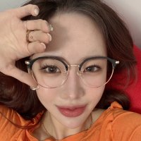 흰색뿔테 유재석안경 반뿔테안경 가벼운