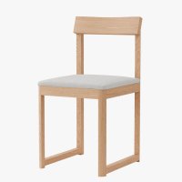 잭슨카멜레온,Round Dining Chair