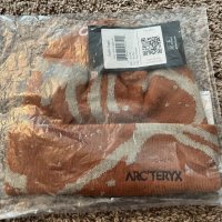 ARCTERYX 그로토 토크 비니 태그가 새로운 유물 서식지 남친선물