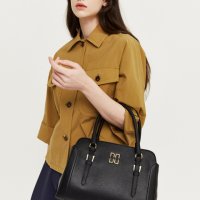 닥스 닥스 악세서리 여성 22FW populet블랙 스터드DD로고 가죽 토트백 WCBA2F505BK