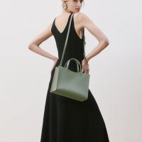 유엠뉴욕 깃털백 토트 390g - Moss Green ESSENTIAL BY UM