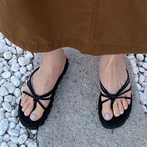 바이언스 Bns23003 Stem Knot 레인 샌들 / 2 Colors