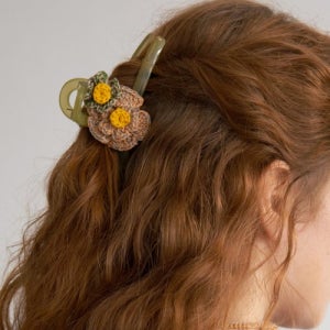 [메리모티브] Bohemian flower knit hair claw 23sm09