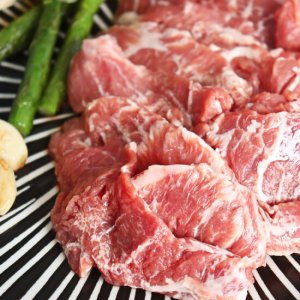 [미트타임] 국내산 돼지고기 뒷고기 뼛살 300g