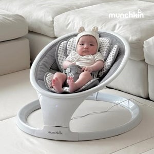 먼치킨 블루투스 자동 스윙 자동 바운서 엄마 손목 지킴이 초경량